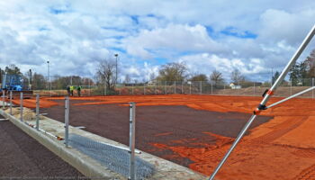 Deckschicht der Tennisplätze