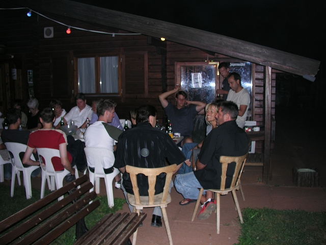 2003_0822_tca_ev__erste_herrenmannschaft_aufstiegsfeier_kreisklasse_1_0000019.jpg