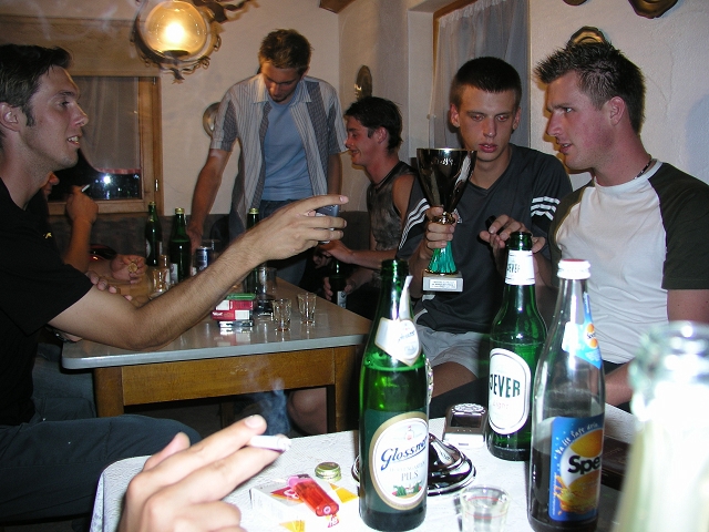 2003_0822_tca_ev__erste_herrenmannschaft_aufstiegsfeier_kreisklasse_1_0000034.jpg