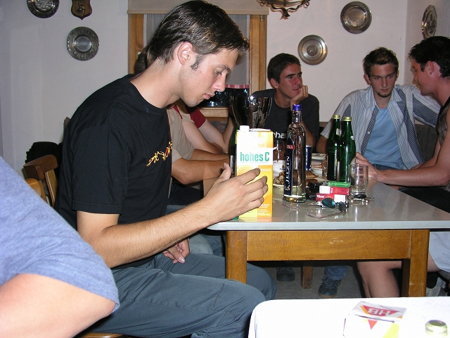 2003_0822_tca_ev__erste_herrenmannschaft_aufstiegsfeier_kreisklasse_1_0000039.jpg