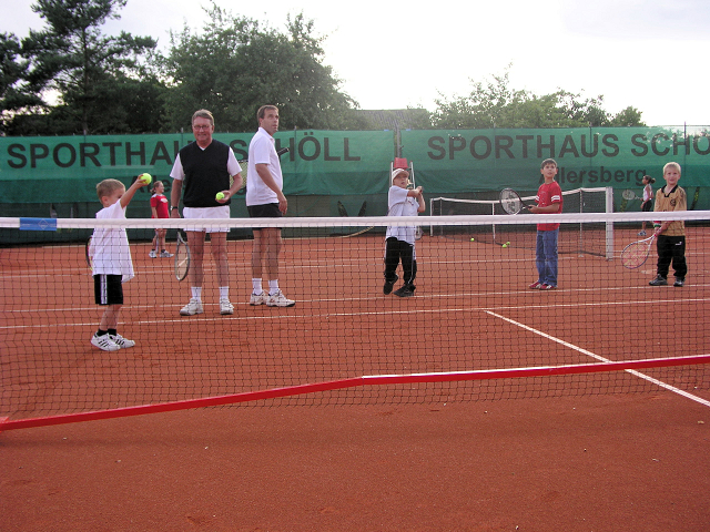 2005_0711_tca_ev__meet_tennis_&_friends_in_allersberg_eine_aktion_der_aok_und_tennisclub_allersberg_0000004.jpg