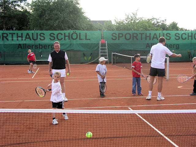 2005_0711_tca_ev__meet_tennis_&_friends_in_allersberg_eine_aktion_der_aok_und_tennisclub_allersberg_0000006.jpg