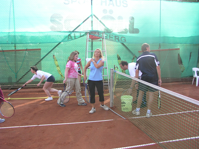 2005_0711_tca_ev__meet_tennis_&_friends_in_allersberg_eine_aktion_der_aok_und_tennisclub_allersberg_0000014.jpg