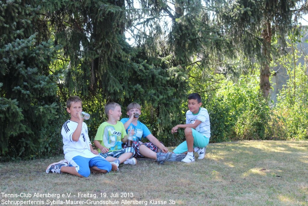 2013_0719_tca_ev__schnuppertennis_sybilla_maurer_grundschule_allersberg_klasse_3b_0000009.jpg