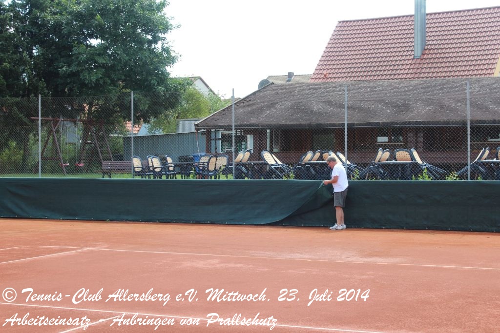 2014_0723_tca_ev__arbeitseinsatz_prallschutz_fuer_platz_1_und_platz_2_0000005.jpg