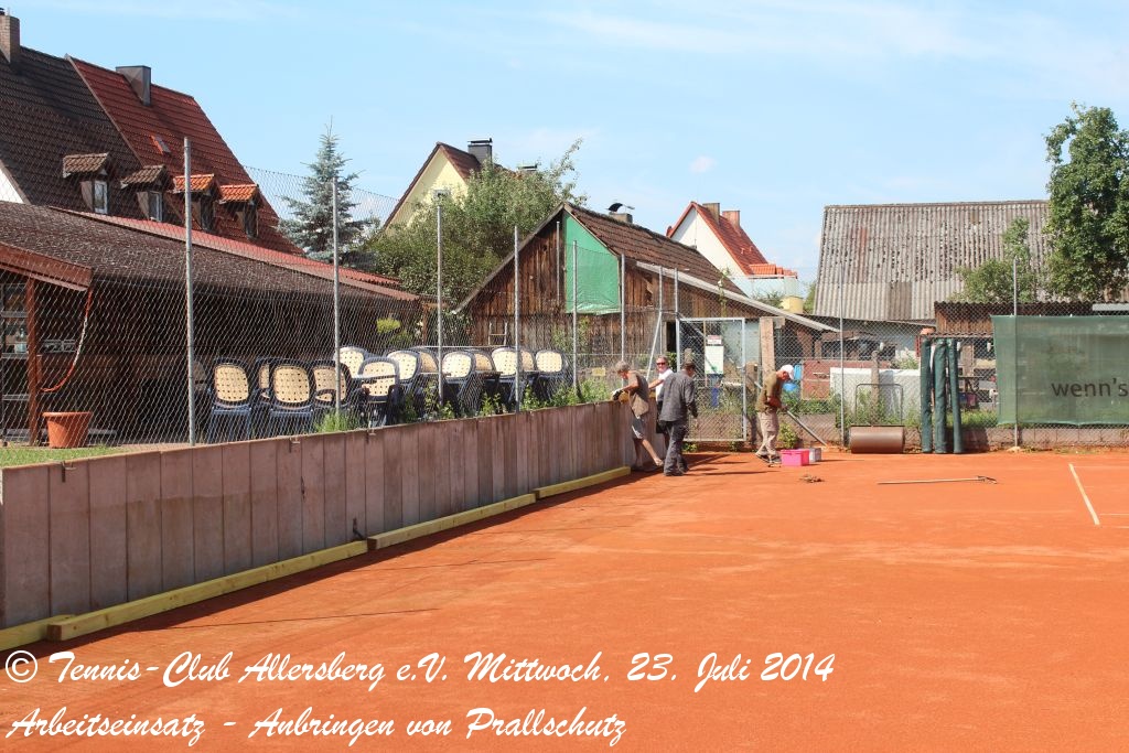 2014_0723_tca_ev__arbeitseinsatz_prallschutz_fuer_platz_1_und_platz_2_0000014.jpg