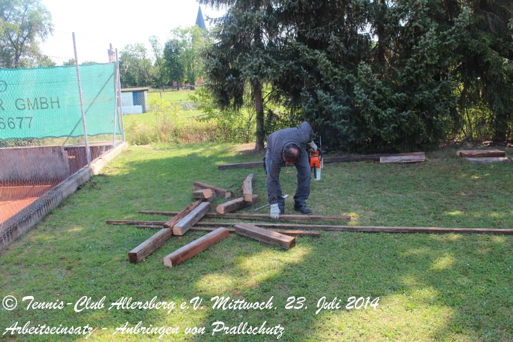 2014_0723_tca_ev__arbeitseinsatz_prallschutz_fuer_platz_1_und_platz_2_0000019.jpg
