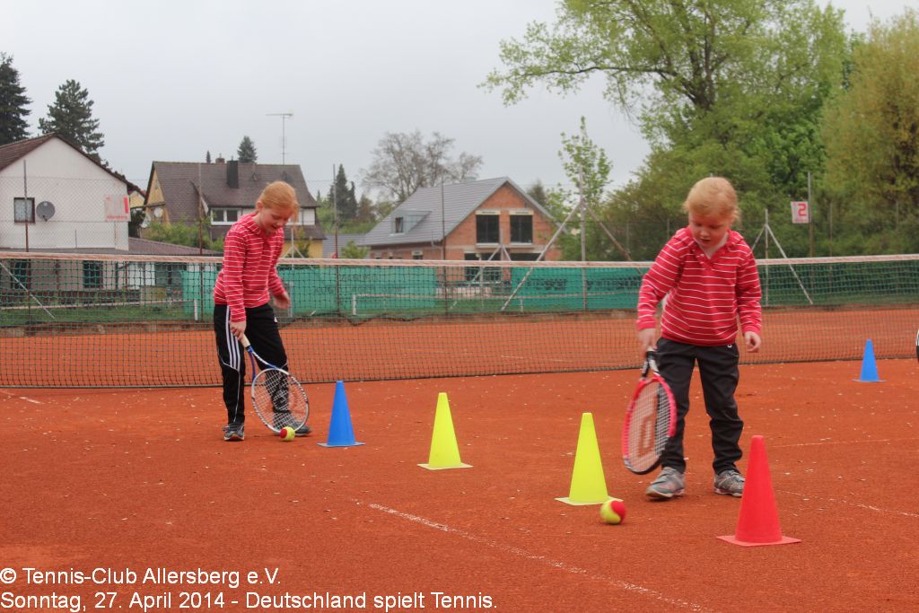 2014_0427_tca_ev__deutschland_spielt_tennis_in_allersberg_eine_aktion_der_barmer_gek_und_tennisclub_allersberg_0000004.jpg