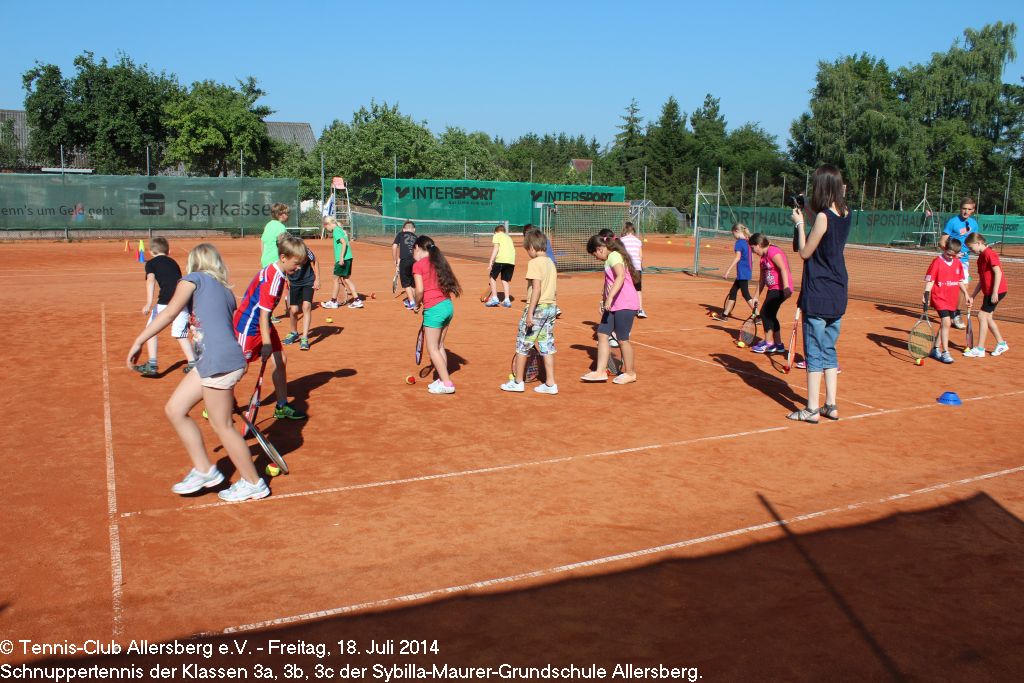 2014_0718_tca_ev__schnuppertennis_sybilla_maurer_grundschule_allersberg_klassen_3abc_0000034.jpg