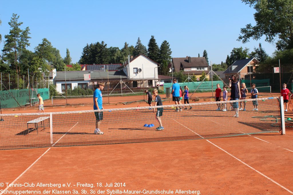 2014_0718_tca_ev__schnuppertennis_sybilla_maurer_grundschule_allersberg_klassen_3abc_0000053.jpg