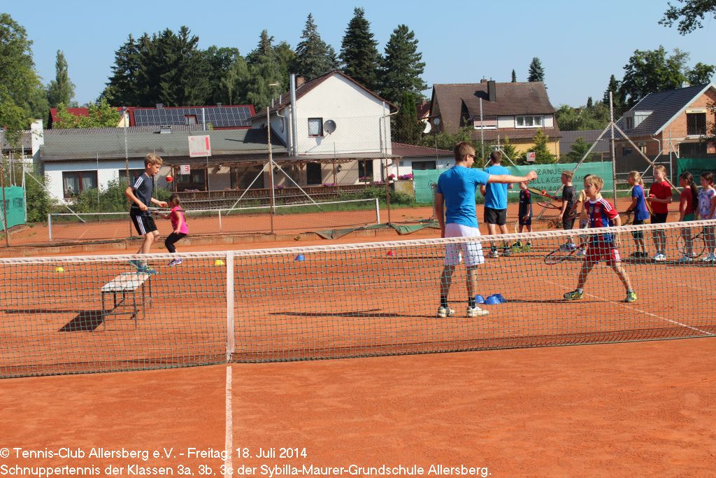 2014_0718_tca_ev__schnuppertennis_sybilla_maurer_grundschule_allersberg_klassen_3abc_0000059.jpg