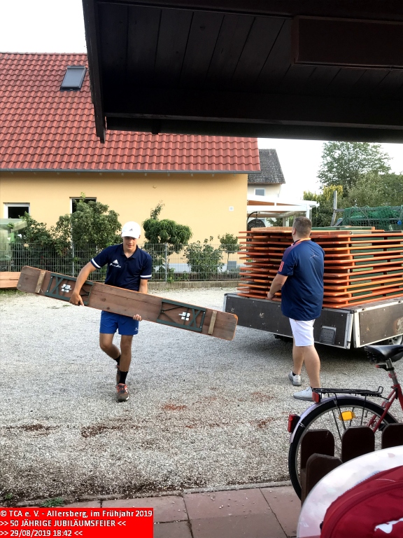 2019_0829_tca_ev__50_jaehriges_jubilaeum_stromleitungen_kabel_verlegen_sowie_zeltgarnituren_aufstellen_00000017.jpg